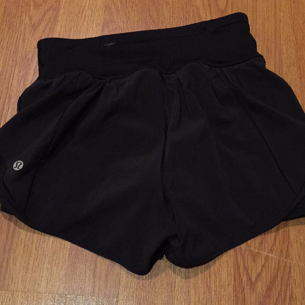 Size 4 black lululemon shorts